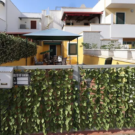 A Schiera Uno Vicino Maldive Del Salento Apartment Torre Pali